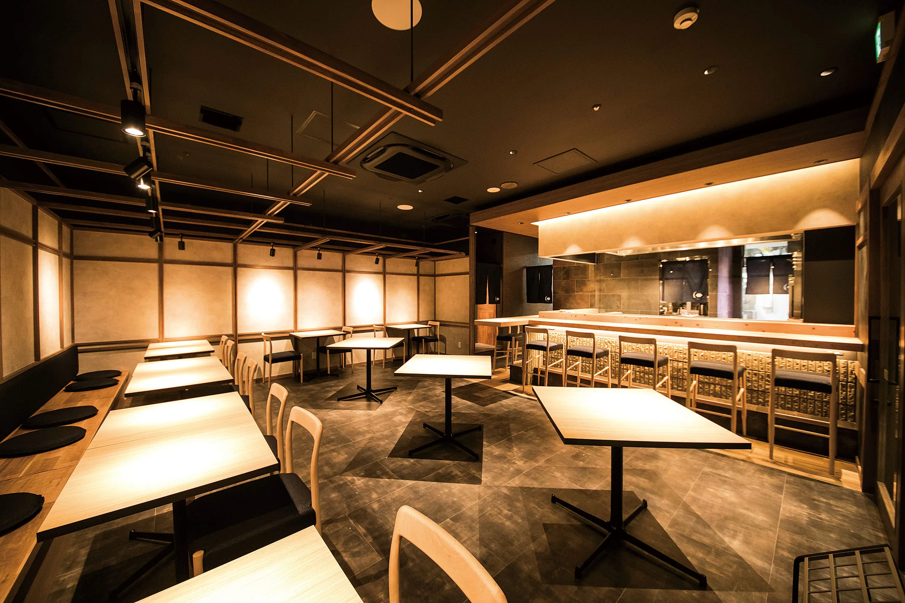 色鮮やかな海鮮丼